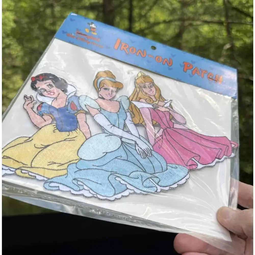 Vtg Disney Store 1900’s CINDERELLA SLEEPING BEAUTY Princess Iron-On Patch New!